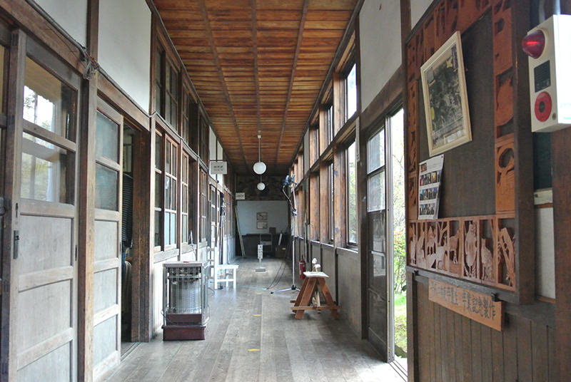 旧田山小学校の廊下